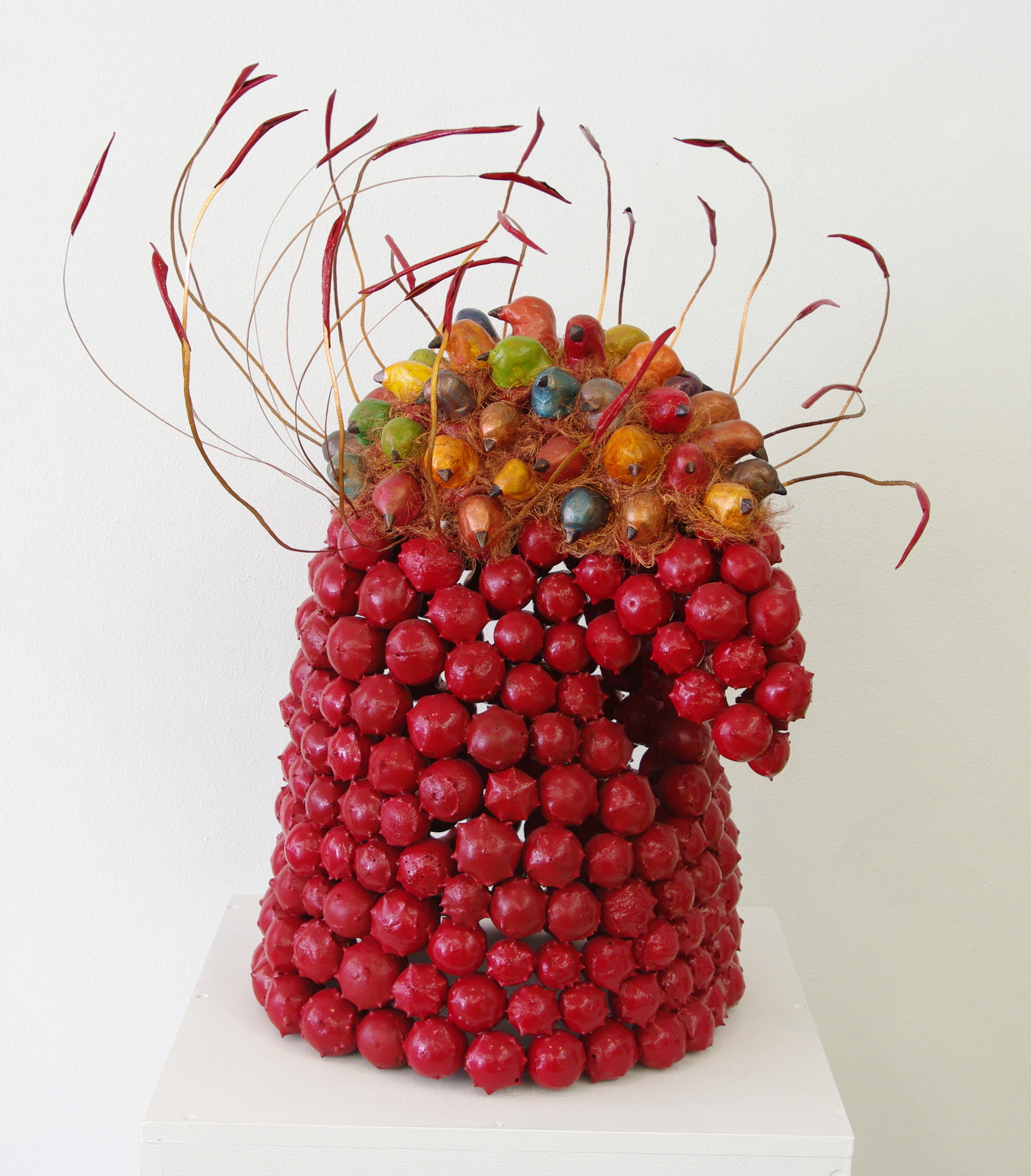2005<br>45 x 45 x 55 cm<br>galls, olive leafs, paperclay, copper